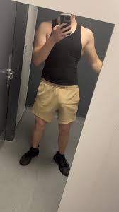 Revealing display: Penis vs Butt vs Bulge vs Legs - electrifying battle