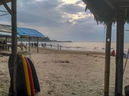 Located along the private purukambera beach, pondok wisata pantai cemara offers free parking facilities and rooms with ocean views. Gambar Pantai Bandulu Anyer