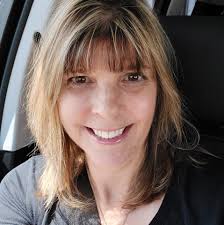 My apartment smells like cinnamon 🤗