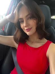 Ali Muller's Instagram, Twitter & Facebook