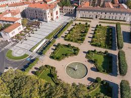 Jardin botanique de l'évêché, 87000 limoges, france. Jardin De L Eveche Beaux Jardins Et Potagers