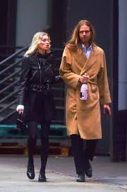 Elsa hosk is a mom!. Elsa Hosk Vapes As She And Her Boyfriend Tom Daly Walk Arm In Arm In Soho