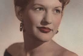 Josephine Metz's Instagram, Twitter & Facebook