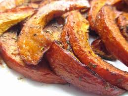 Les Cucurbitacees Cuites Au Four Sont Tres Tendance Ces Temps Ci Sur Le Modele Des Frites De Patates Douces Recettes De Cuisine Potimarron Recette Potimarron