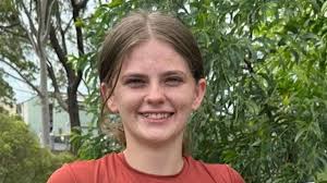 Meet Anna Hanlon, Gympie Showgirl entrant