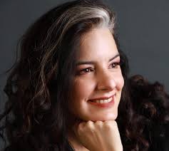 Luisa Francesconi completa 25 anos de carreira