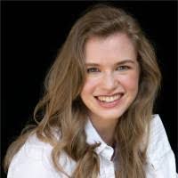 Paige Hoyt's Instagram, Twitter & Facebook