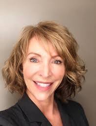 Heidi Glass's Instagram, Twitter & Facebook