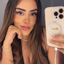 Los hombres dan amor cuando quieren cuerpo y las mujeres dan cuerpo cuando  quieren amor” es una frase que me dejó pensando 19 días y 500 noches.