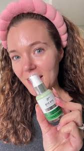 Are you looking for a way to deal with your redness? 💚✨ Featured: @IT  Cosmetics 💚 Bye Bye Redness ultra-soothing serum 💛 CC+ Cream SPF50  #cccream #rednesscorrector #spf50 #skincareroutine