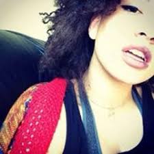 Melissa Patricia's Instagram, Twitter & Facebook