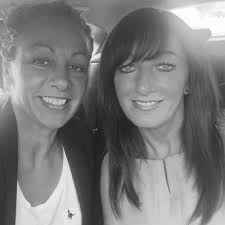 Paula Oldham (@p_lo74)