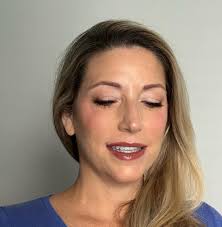 Cannot wait for these two to tie the knot 🙌🏽✨ These pictures are  eveything!!!!!!!! @shelbsss08 Makeup by Me Hair: @kayleedonlon  Photographer: @lindseykatephotographyy