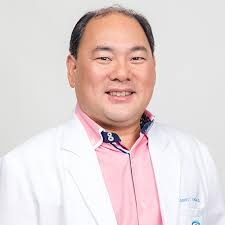 Asian Eye's Dr. Robert Ang Wins Another Prestigious Award