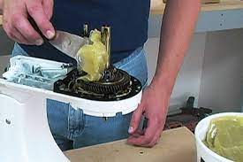 The beater attachment and the bowl need to be connected properly for the unit to operate. How To Fix A Kitchenaid Stand Mixer That Is Leaking Oil Ereplacementparts Com