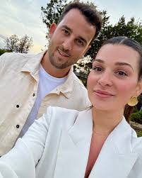 Lisa Naccarato's Instagram, Twitter & Facebook