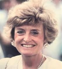 Deanna Bayer's Instagram, Twitter & Facebook