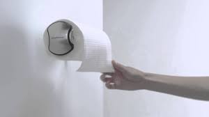 The kamenstein perfect tear wall mount paper towel holder makes use of a ratcheting system to prevent the roll from unraveling when you pull. Simplehuman Wall Mount Paper Towel Holder Youtube