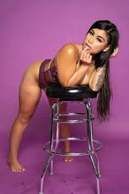 ebony Tacoma | Ladys.one