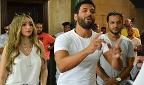 ثاني تعاون سينمائي بين المخرج (عثمان أبو لبن) والمؤلفة (أماني التونسي) بعد فيلم (قصة حب) سنة 2019. Ø¥ÙŠÙ…ÙŠ Ø³Ù…ÙŠØ± ØºØ§Ù†Ù… ØªØ±Ø¯ Ø¨Ø´ÙƒÙ„ Ù†Ù‡Ø§Ø¦ÙŠ Ø¹Ù„Ù‰ Ø´Ø§Ø¦Ø¹Ø© Ø®Ù„Ø§ÙÙ‡Ø§ Ù…Ø¹ Ø­Ø³Ù† Ø§Ù„Ø±Ø¯Ø§Ø¯ Ù…Ø´Ø§Ù‡ÙŠØ±