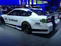 The 2013 ford fusion nascar sprint cup car, unveiled today as part of the charlotte motor speedway media tour, was worked on by ford designers in an effort to the result is undeniable with the 2013 sprint cup car mirroring the recently unveiled 2013 ford fusion production car. Datei 2013 Ford Fusion Nascar Sprint Cup Car 8404109542 Jpg Wikipedia