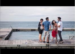 El héroe principal de la película de la profesión el biólogo de mar llaman su diego. Como Si Fuera La Primera Vez 2019