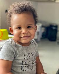 Happy Birthday Oz. Just like that, you are 1yr old. . Being your mom has  been nothing short of joyful, amazing and wonderFULL. You are my easy peasy  pudding pie. You hardly