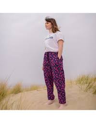 Le mois de septembre est là et avec lui un climat plus automnal. Patron Pantalon Fluide Hector Atelier Neko Mercerie