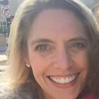 laura devore (@devorelj)