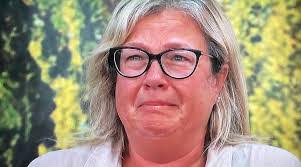 Debbie Bewley's Instagram, Twitter & Facebook