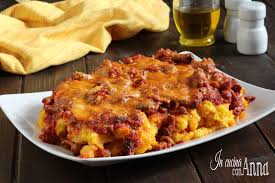 The ultimate meatballs al forno with creamy polenta recipe. Polenta Al Forno Con Sugo Di Salsiccia E Funghi Saporitissima