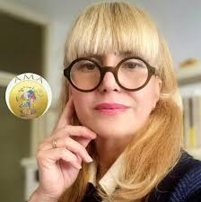 𝘼𝙈𝘼 𝙘𝙤𝙢𝙪𝙣𝙞𝙘𝙖𝙯𝙞𝙤𝙣𝙚 di Roberta Pontrandolfo