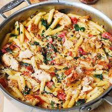 Chicken Bacon Pasta With Spinach Tomatoes In Garlic Cream Sauce Recipe Recipe Popular Pasta Recipes Fodmap Recipes Chicken Bacon Pasta