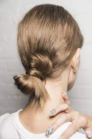 Looking good for a wedding is always a bit of a conundrum: 30 Wedding Guest Hairstyle Ideas Wedding Guest Hair Ideas Inspired By The Runway And Red Carpet