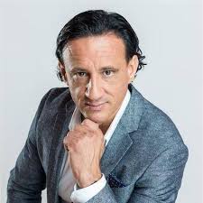 Kdo je stopil na žulj agenciji Mori, znanega Mariborčana Smiljana Morija