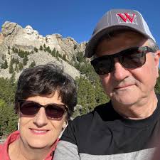 Can smoked cheese be used as a dip or in recipes?