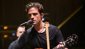 Η τηλεφωνική παρέμβαση στην εκπομπή του νίκου μουτσινά. O Kwnstantinos Argyros Tragoyda Gia Thn A8hna Toy Zappit