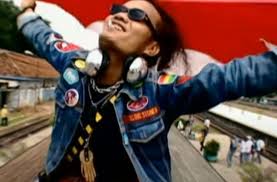 Chord ini dipublikasian hanya untuk kepentingan belajar saja. Lirik Lagu Bendera Milik Cokelat Lengkap Dengan Chord Gitarnya Sonora Id