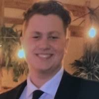 50+ perfiles de «Declan»