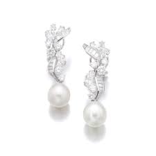 Meister Pair Of Cultured Pearl And Diamond Pendent Earrings Fine Jewels 2020 Sotheby S