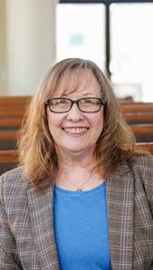 Samson gets vaccinated With the support of his friend Katie, Samson gets  vaccinated at the Health Center in Smith Hall. All of our Lions have this  option as well. Follow us on