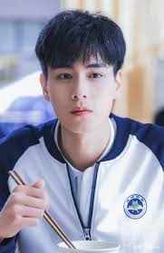 Gửi Thời Thanh Xuân Ngây Thơ Tươi Đẹp bản Hàn tung thính hậu trường: Yohan  ra dáng Giang Thần phết nha!