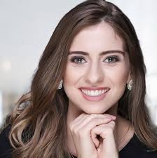 Dra. Danielle Almeida Pinto Gastroenterologista,