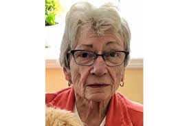 Alison Mckenna's Instagram, Twitter & Facebook