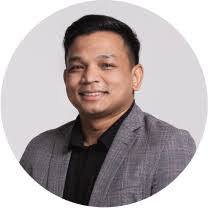 Sarah Yon's Instagram, Twitter & Facebook