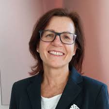 Ansprechpartner*innen