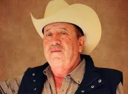 Arnoldo Chavez's Instagram, Twitter & Facebook