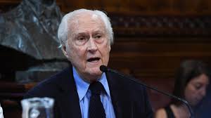 Muere Fernando 'Pino' Solanas a los 84 años