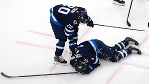 Find tucker poolman stats, teams, height, weight, position: Graphic Video Jets Poolman Leaves Bloody Mess After Blocking Shot With His Face Nhl Rumors Nhltraderumors Me