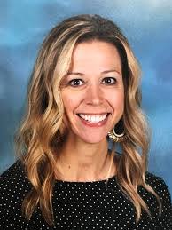 Lisa Minutoli's Instagram, Twitter & Facebook